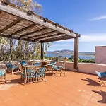 With View Over Asinara Island 斯廷蒂诺